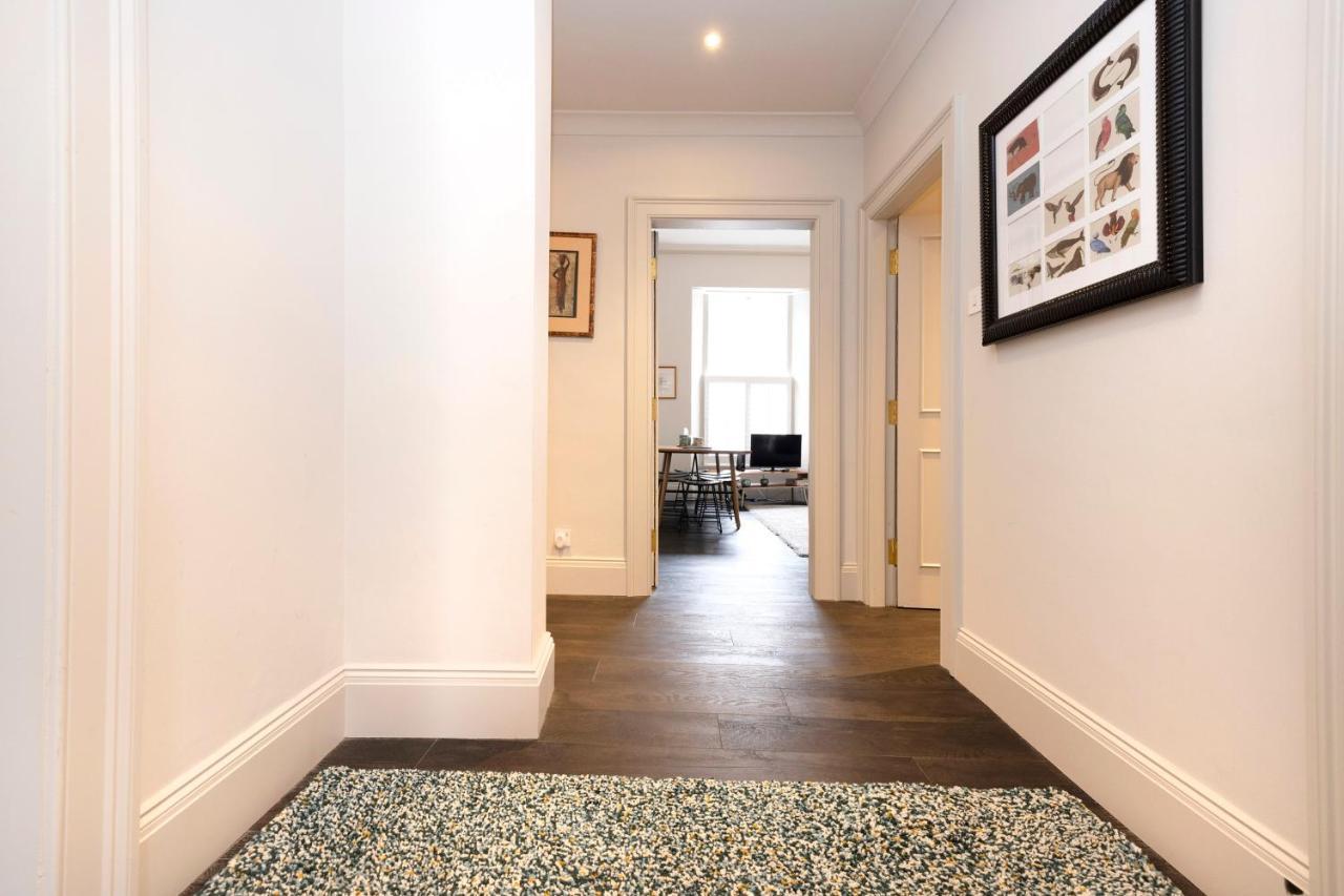 Joivy Sophisticated Apt Near Edinburgh Castle Edimburgo Exterior foto