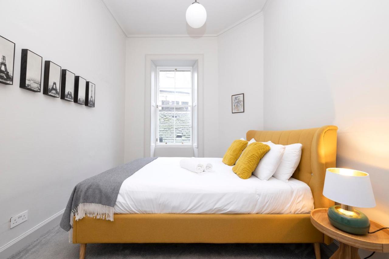 Joivy Sophisticated Apt Near Edinburgh Castle Edimburgo Exterior foto